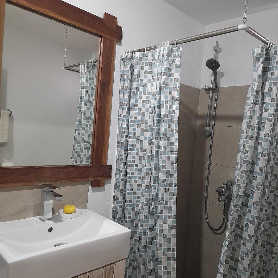 Holiday Surf Lodge تمارين المظهر الخارجي الصورة